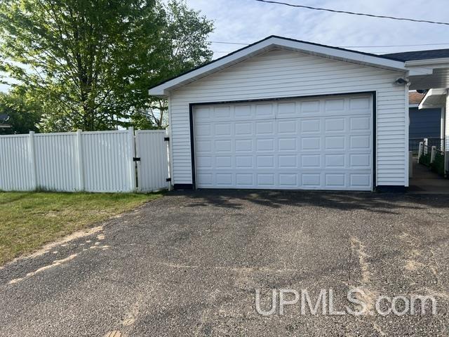 701 South Lincoln Road Escanaba, MI 49829 - Photo 41 of 44
