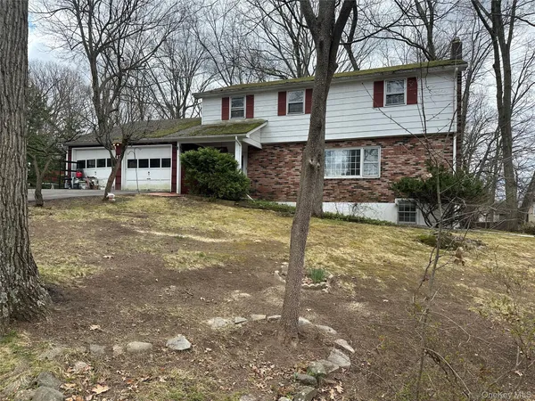 $338,000 | 13 Ashwood Terrace, Newburgh, NY 12550