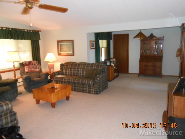 4850 State Road Fort Gratiot, MI 48059 - Photo 20 of 21 31177851-20.JPG