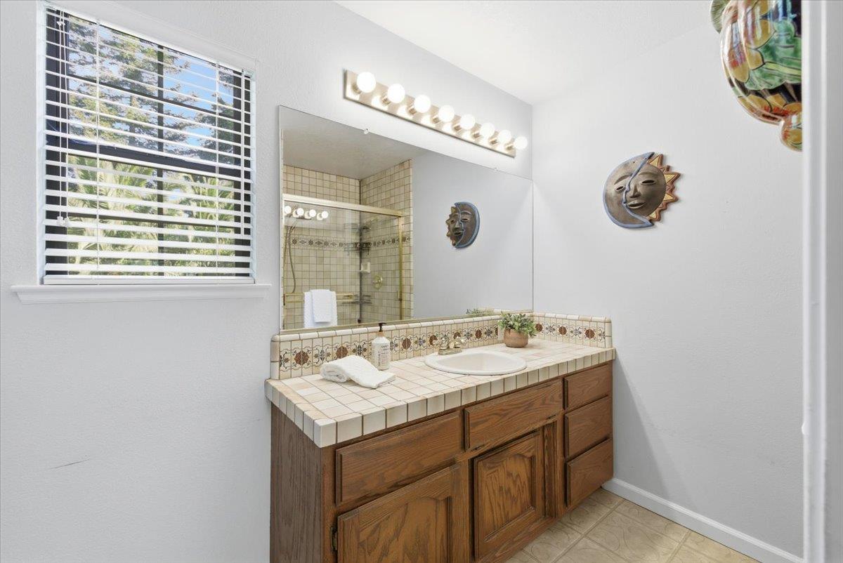 7095 Murdock Way Carmichael, CA 95608 - Photo 16 of 58