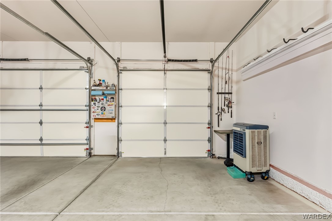 2708 Discovery Road Bullhead City, AZ 86442 - Photo 65 of 90 a view of a garage