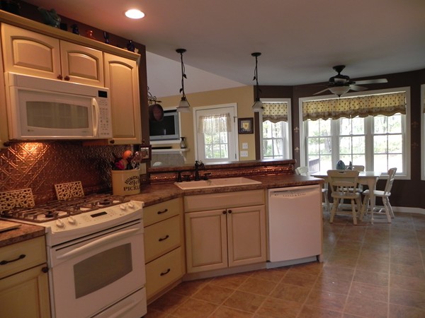100 Fred Jackson Road Southwick, MA 01077 - Photo 4 of 13 Gallery Image 4