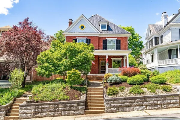 $750,000 | 14 South Coalter Street, Staunton, VA 24401