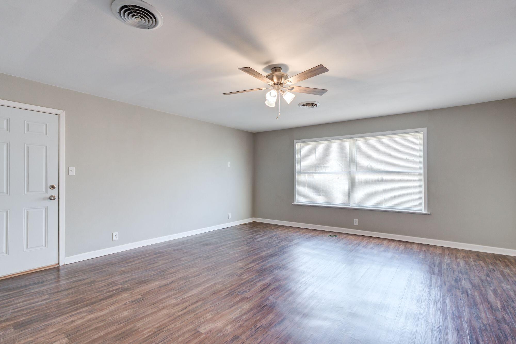 5206 42nd Street Lubbock, TX 79414 - Photo 17 of 35 dav7