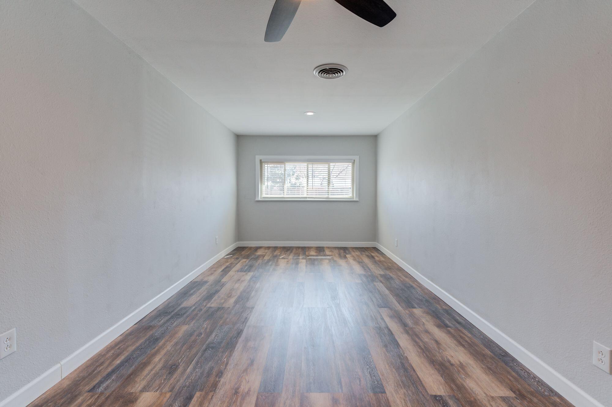 5206 42nd Street Lubbock, TX 79414 - Photo 19 of 35 dav9