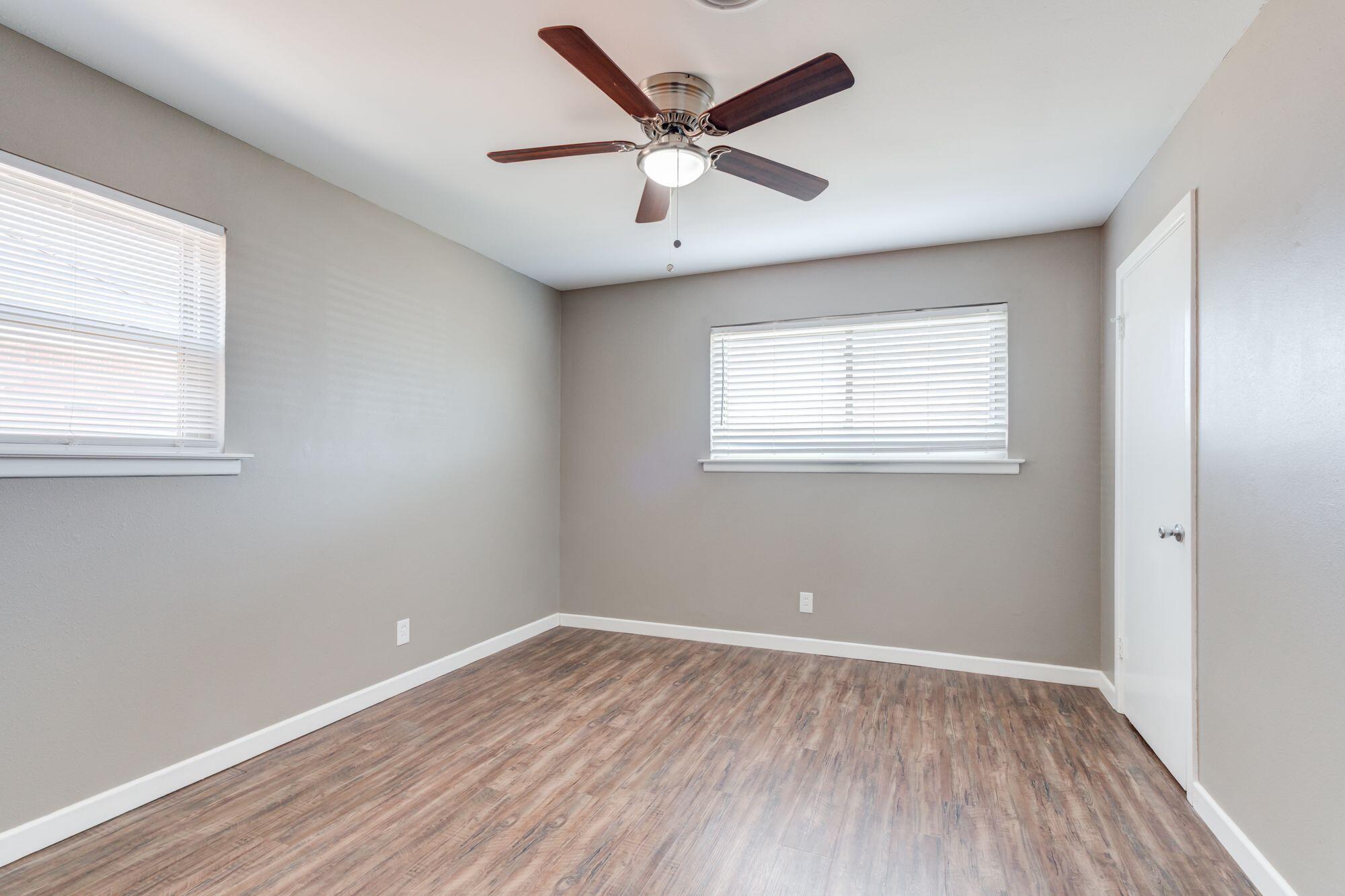 5206 42nd Street Lubbock, TX 79414 - Photo 24 of 35 dav14