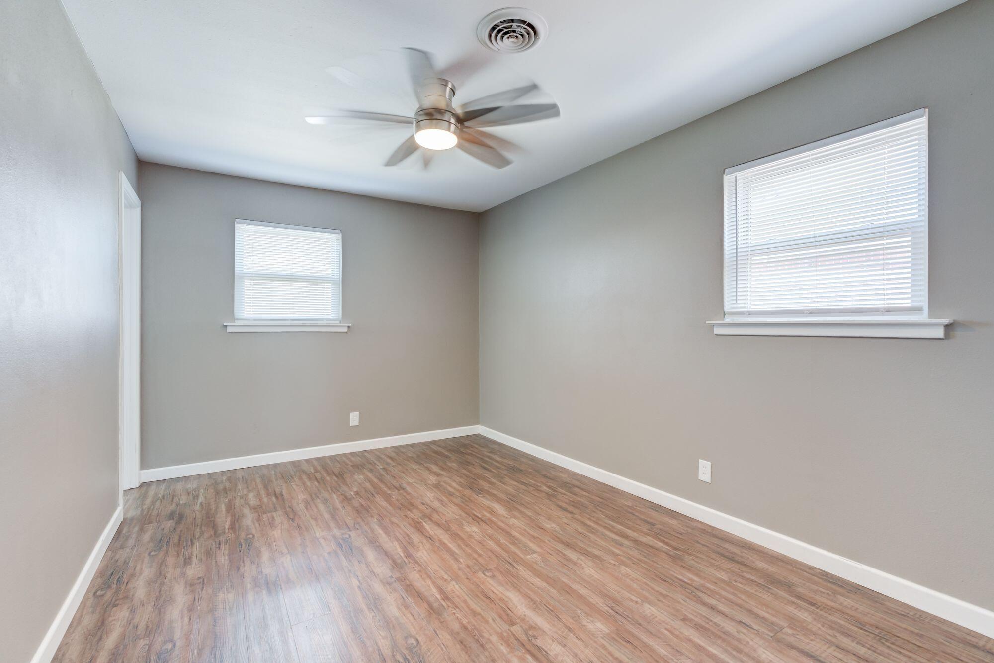 5206 42nd Street Lubbock, TX 79414 - Photo 28 of 35 dav17