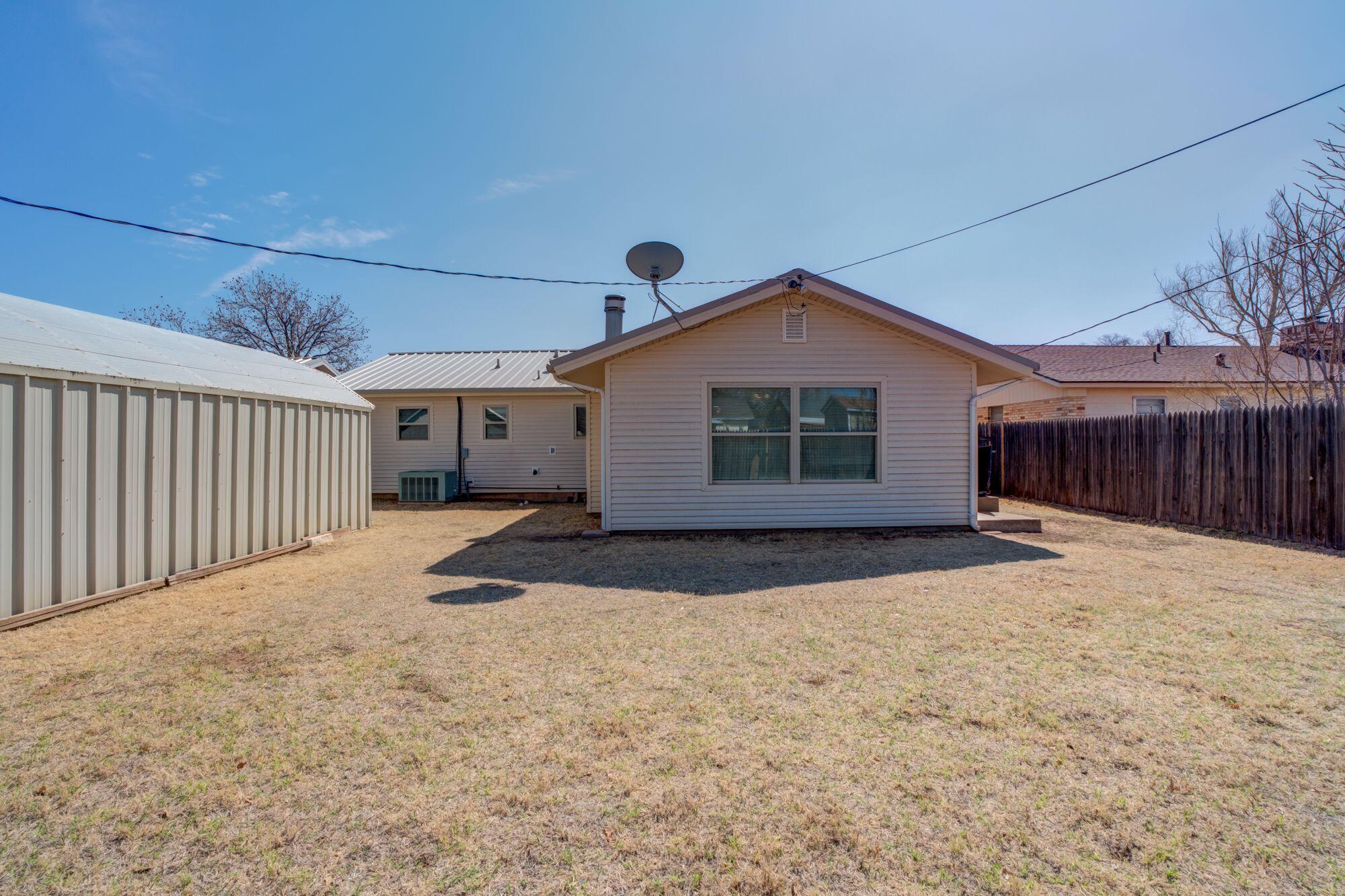 5206 42nd Street Lubbock, TX 79414 - Photo 30 of 35 dav1