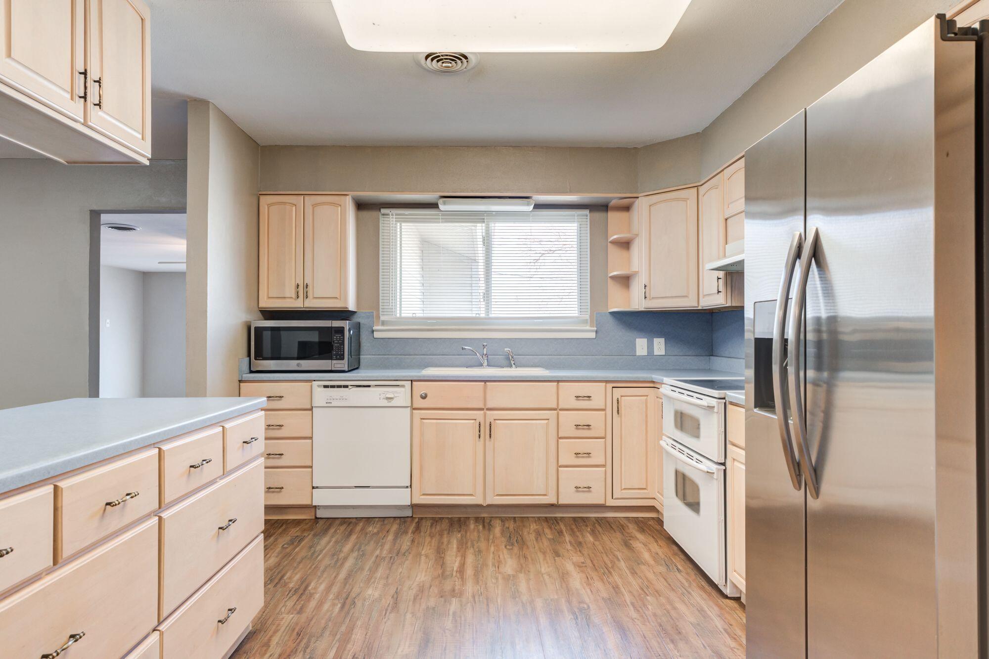 5206 42nd Street Lubbock, TX 79414 - Photo 10 of 35 dav20