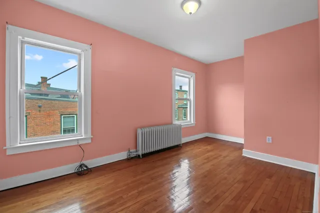 $2,100 | 360 Main Street, Unit 3B, Middletown, CT 06457