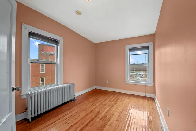 $2,100 | 360 Main Street, Unit 3B, Middletown, CT 06457