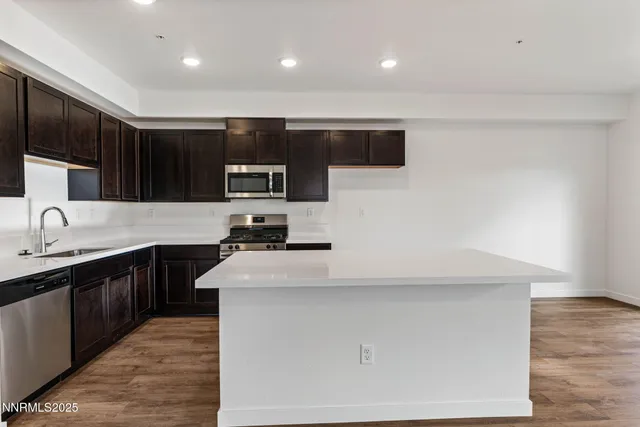 $423,617 | 343 Halite Drive, Dayton, NV 89403