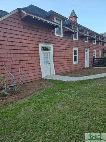 $2,700 | 1318 Wilmington Island Road, Unit A, Savannah, GA 31410