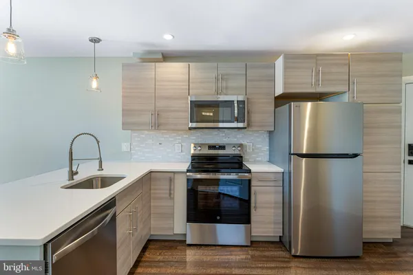 $1,950 | 1219 K Street Northeast, Unit 209, Washington, DC 20002