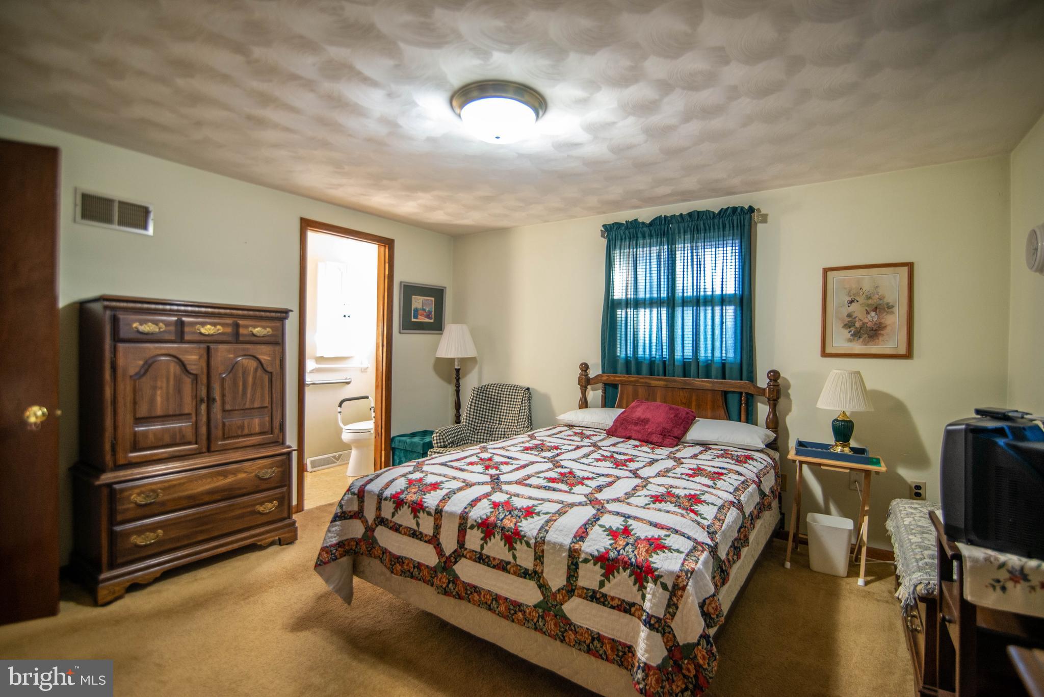 741 Chambers Road York, PA 17402 - Photo 28 of 37 Gallery Image 28