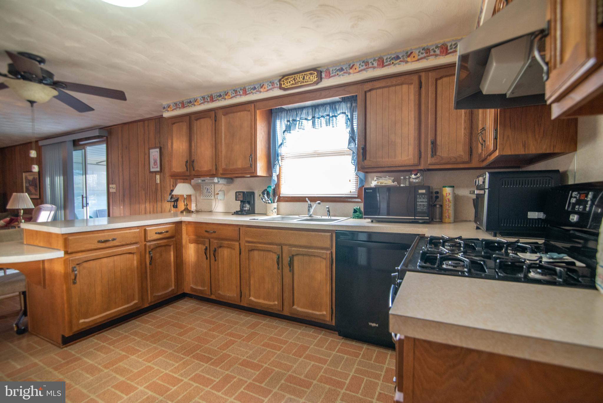 741 Chambers Road York, PA 17402 - Photo 10 of 37 Gallery Image 10