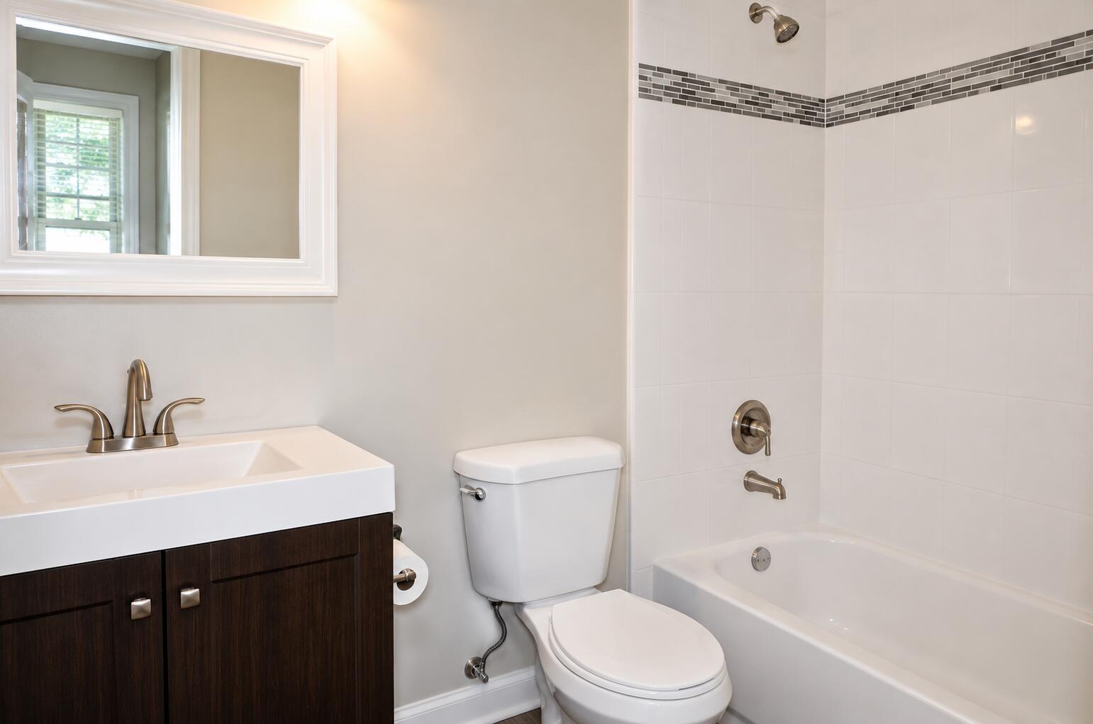 2120 Northeast 41st Street, Unit D Lighthouse Point, FL 33064 - Photo 10 of 22 179760
