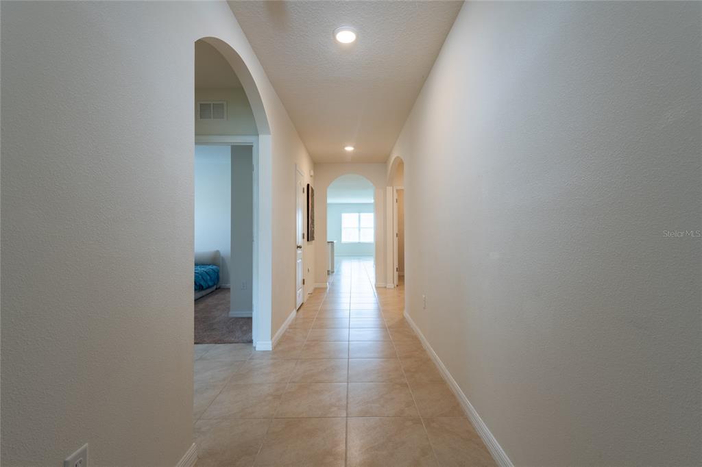 2433 White Poppy Drive Kissimmee, FL 34747 - Photo 5 of 40