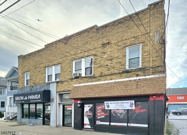$2,100 | 232 Lakeview Avenue, Clifton, NJ 07011