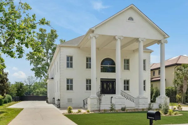 $1,800,000 | 29 Savannah River Place, North Augusta, SC 29841