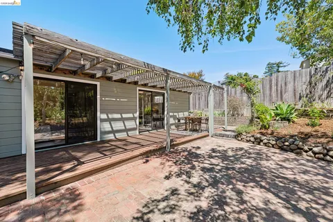 $695,000 | 5728 Yale Avenue, Richmond, CA 94805