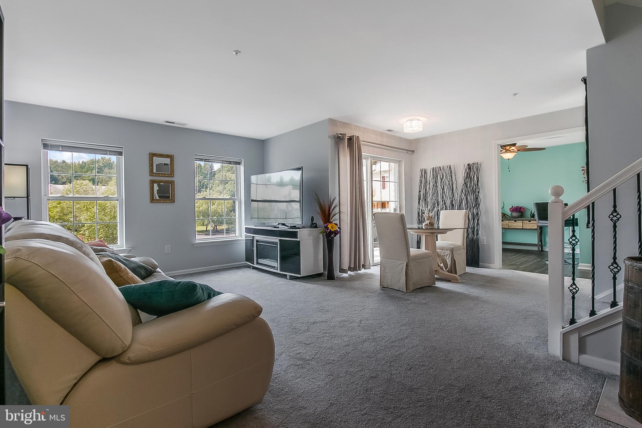 1309 Independence Way Newark, DE 19713 - Photo 2 of 26 Living Room/Dining Room
