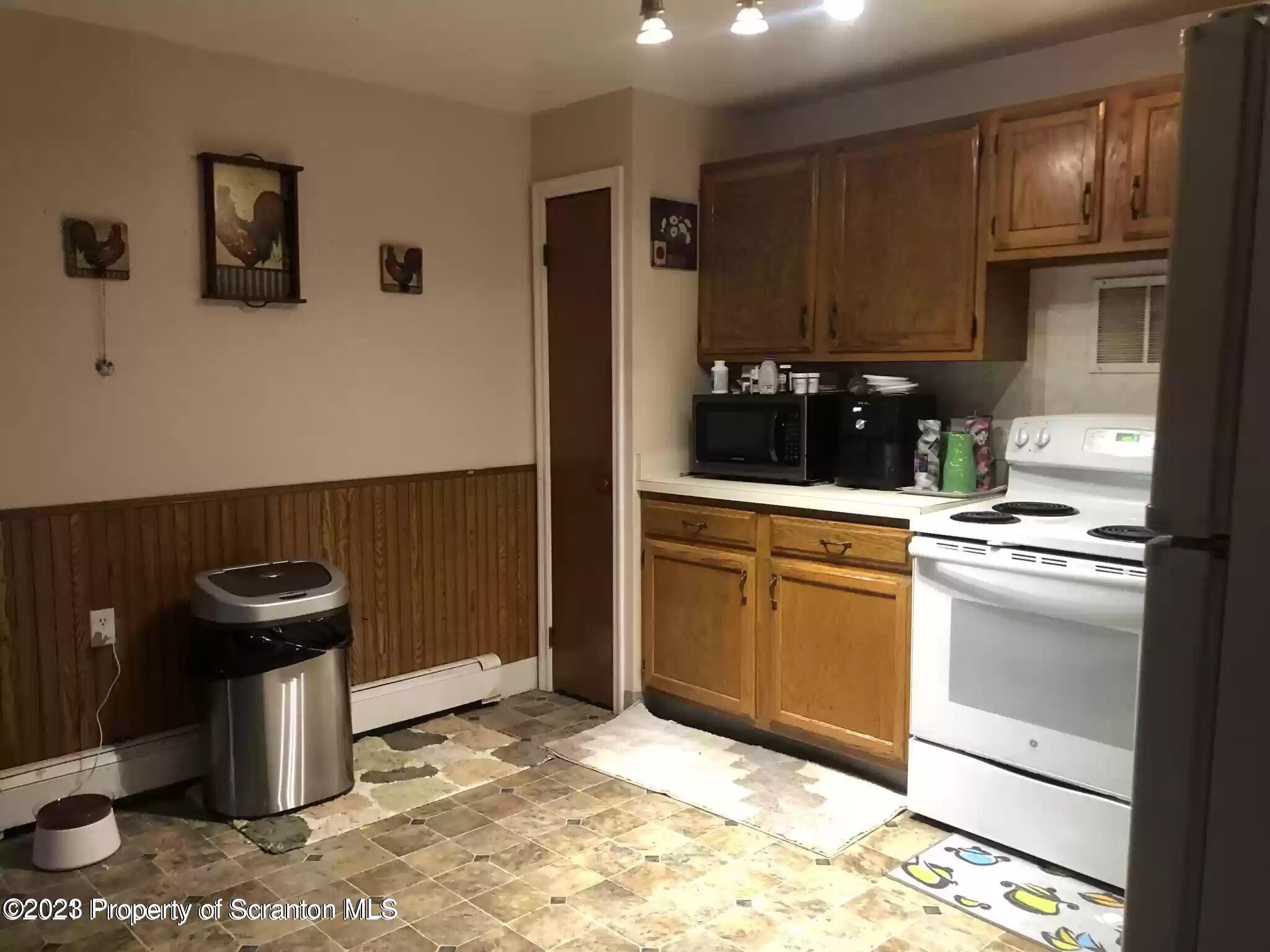 21 Spring Street Carbondale, PA 18407 - Photo 15 of 21 Gallery Image 15