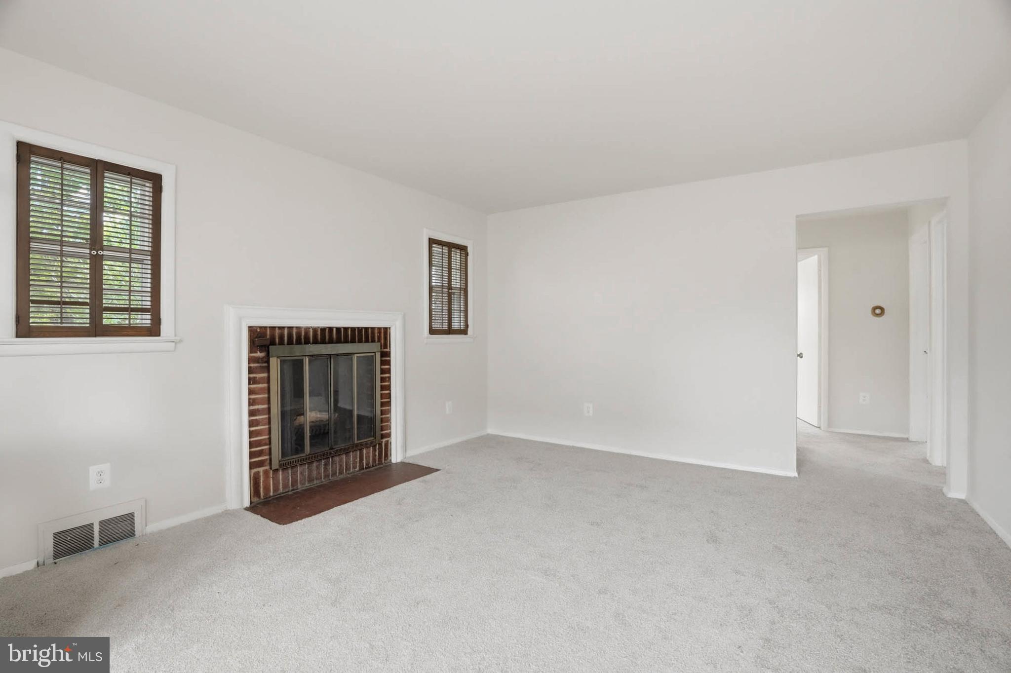 6605 Riggs Road Hyattsville, MD 20782 - Photo 4 of 31 Gallery Image 4