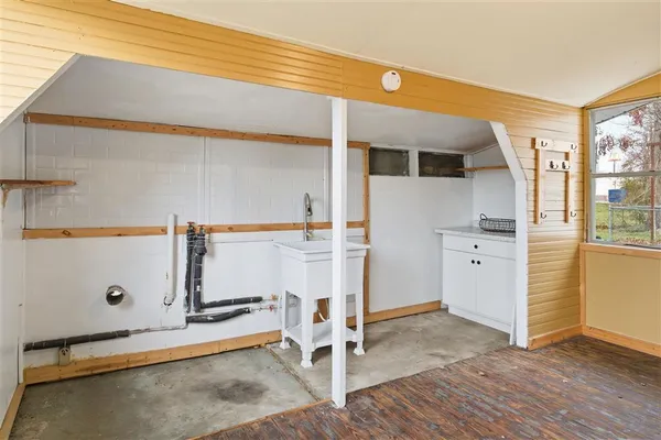 $189,900 | 411 3rd Street, Dequincy, LA 70633