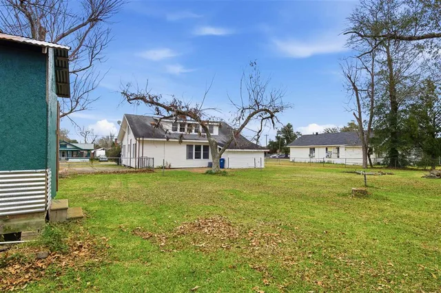 $199,900 | 411 3rd Street, Dequincy, LA 70633