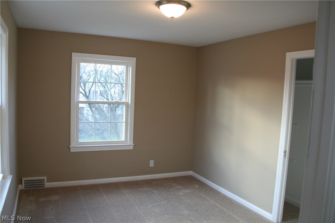 2505 Channing Road Cleveland, OH 44118 - Photo 12 of 24