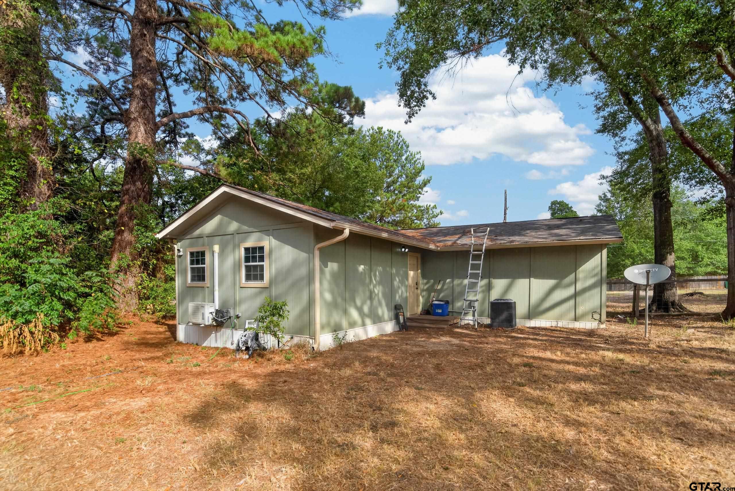1618 Samples Road Kilgore, TX 75662 - Photo 19 of 20 Gallery Image 19