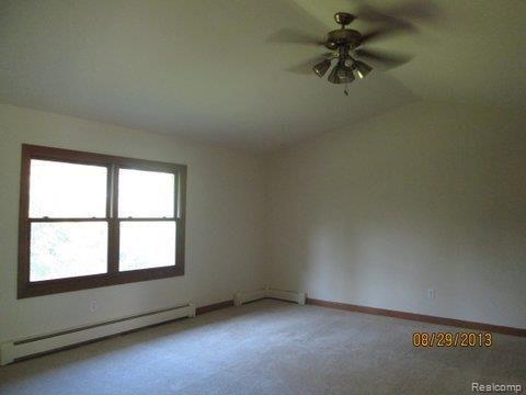 2458 North Rochester Road Oakland, MI 48363 - Photo 14 of 22 IMG_3179.JPG