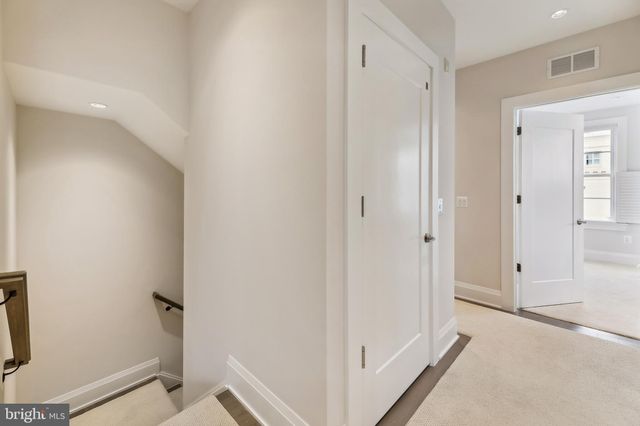 $2,850,000 | 14 Duke Street, Alexandria, VA 22314