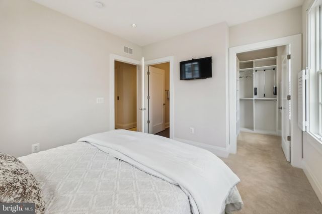 $2,850,000 | 14 Duke Street, Alexandria, VA 22314