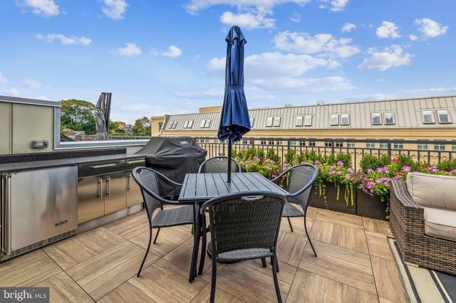 $2,850,000 | 14 Duke Street, Alexandria, VA 22314