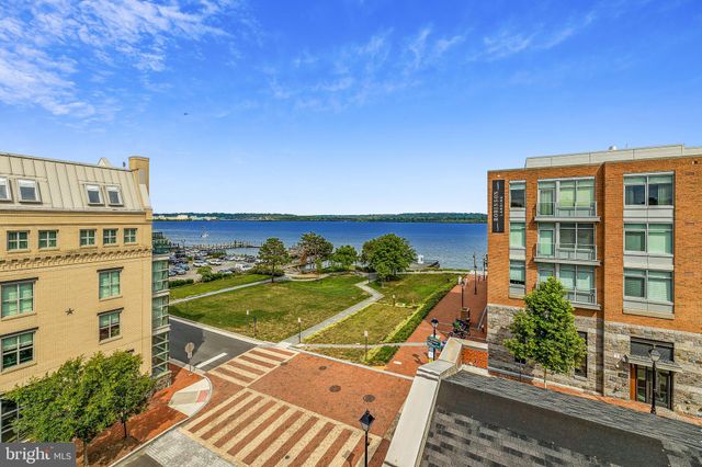 $2,850,000 | 14 Duke Street, Alexandria, VA 22314