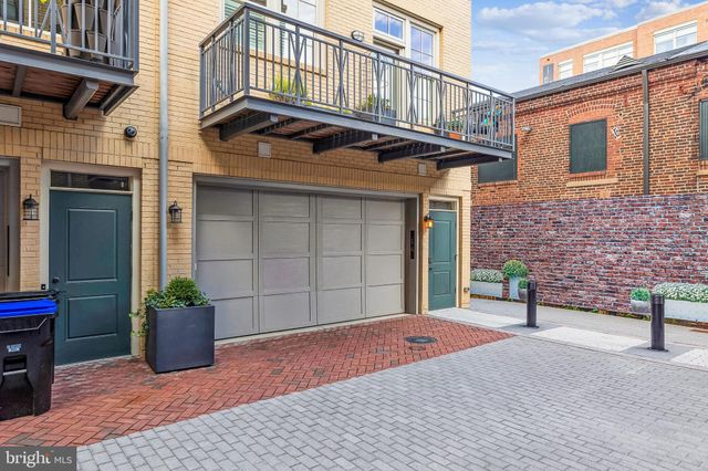 $2,850,000 | 14 Duke Street, Alexandria, VA 22314