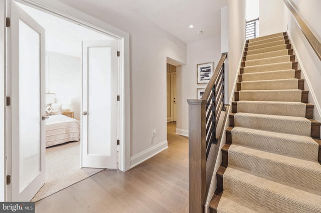 $2,850,000 | 14 Duke Street, Alexandria, VA 22314