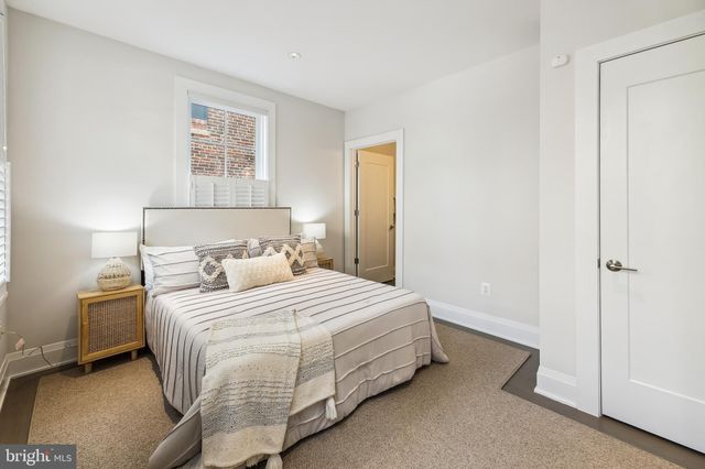 $2,850,000 | 14 Duke Street, Alexandria, VA 22314