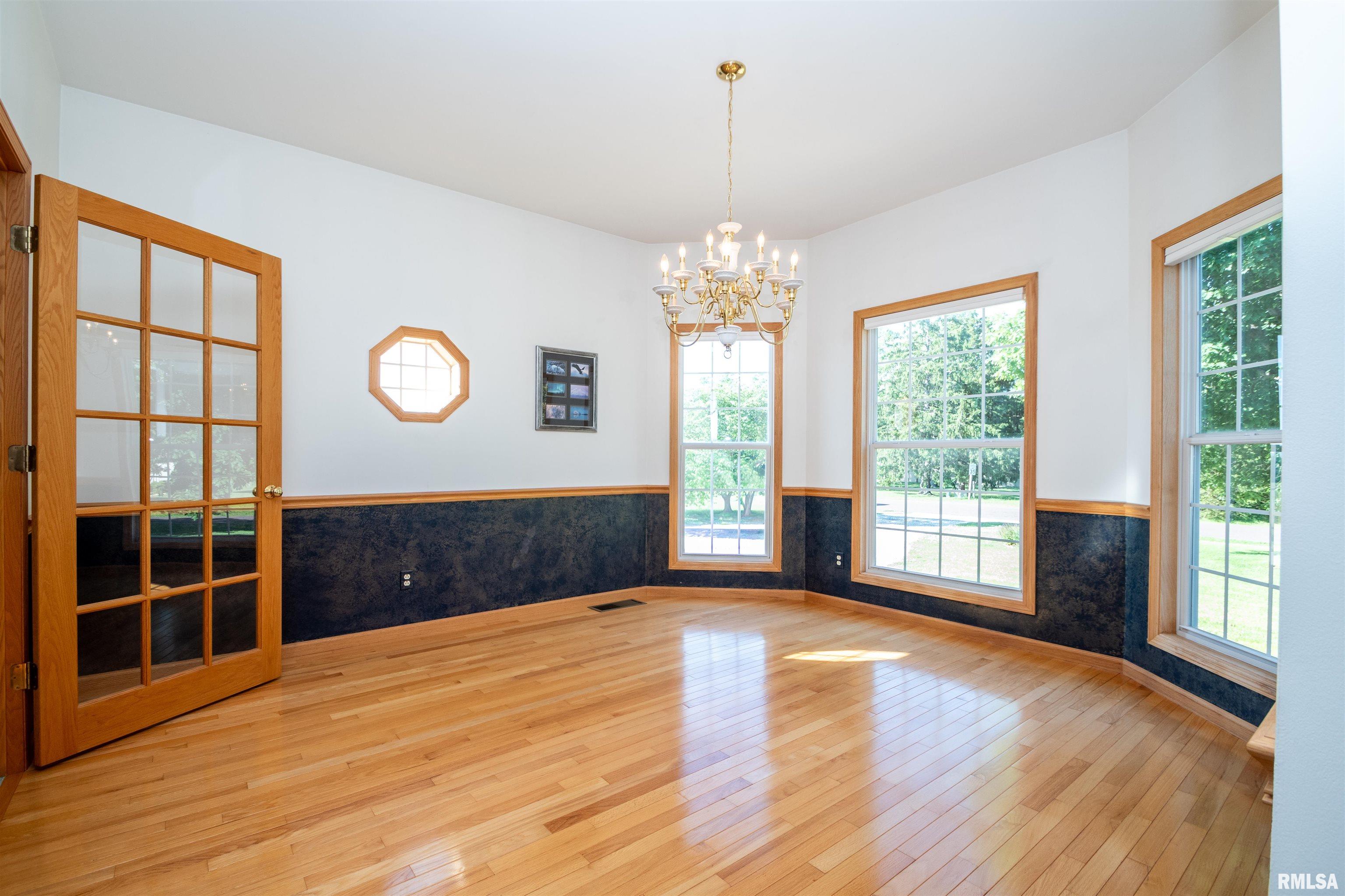 465 Town Hall Road Germantown Hills, IL 61548 - Photo 22 of 48