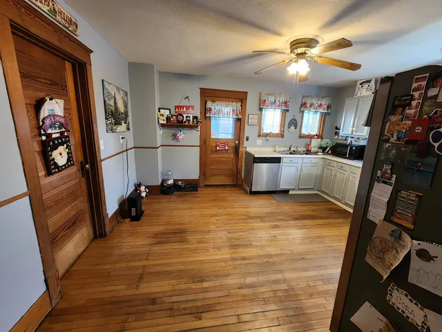 $289,999 | 410 South Parker Drive, Janesville, WI 53545