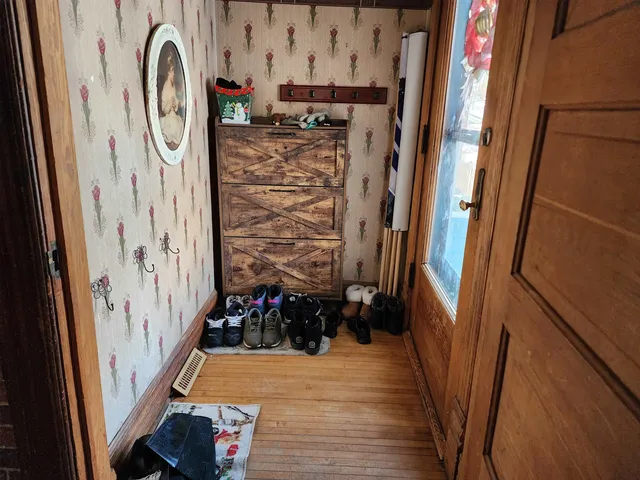 $289,999 | 410 South Parker Drive, Janesville, WI 53545