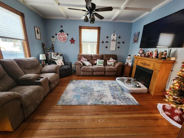 $289,999 | 410 South Parker Drive, Janesville, WI 53545