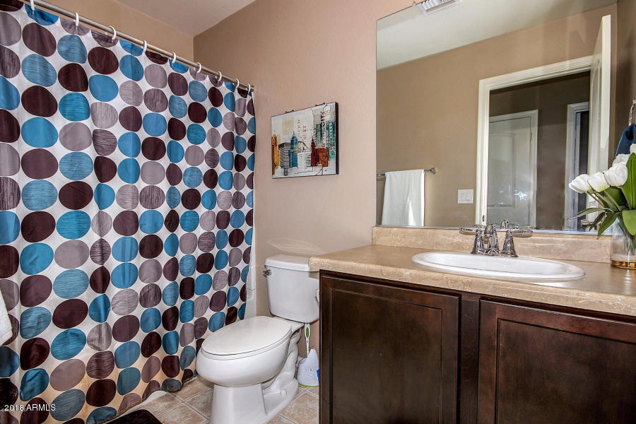 7743 West Berkeley Road Phoenix, AZ 85035 - Photo 10 of 21 Bathroom 3