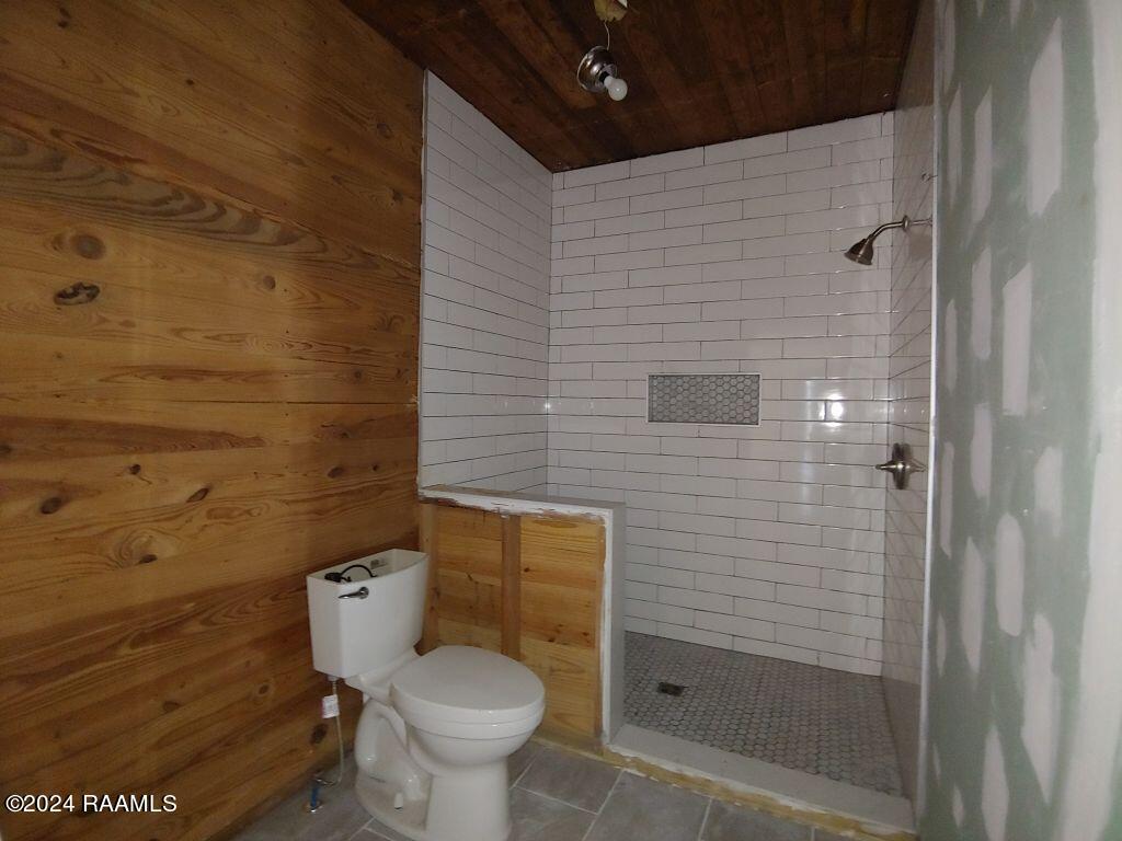 1627 Noel Road Church Point, LA 70525 - Photo 8 of 19 8 Bathroom