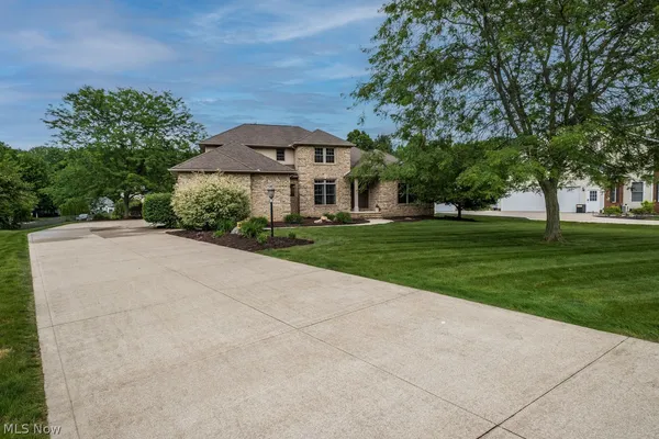 $675,000 | 6364 Kilkenny Circle Northwest, Massillon, OH 44646
