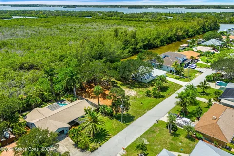 $324,900 | 329 Beverly Court, Melbourne Beach, FL 32951