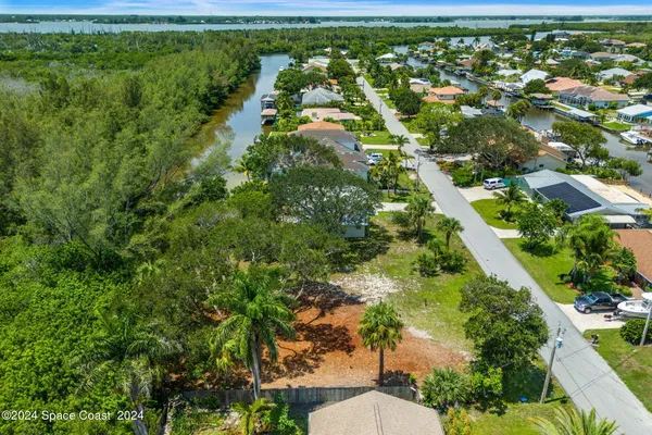 $324,900 | 329 Beverly Court, Melbourne Beach, FL 32951