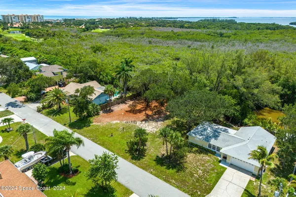 $324,900 | 329 Beverly Court, Melbourne Beach, FL 32951
